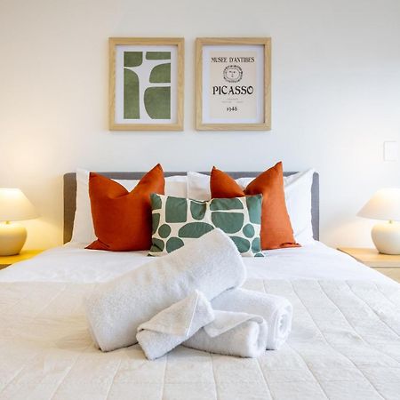 2 Bed, 2 Bath W Sofa Bed - Great Cafes Nearby Apartment Крайстчърч Екстериор снимка